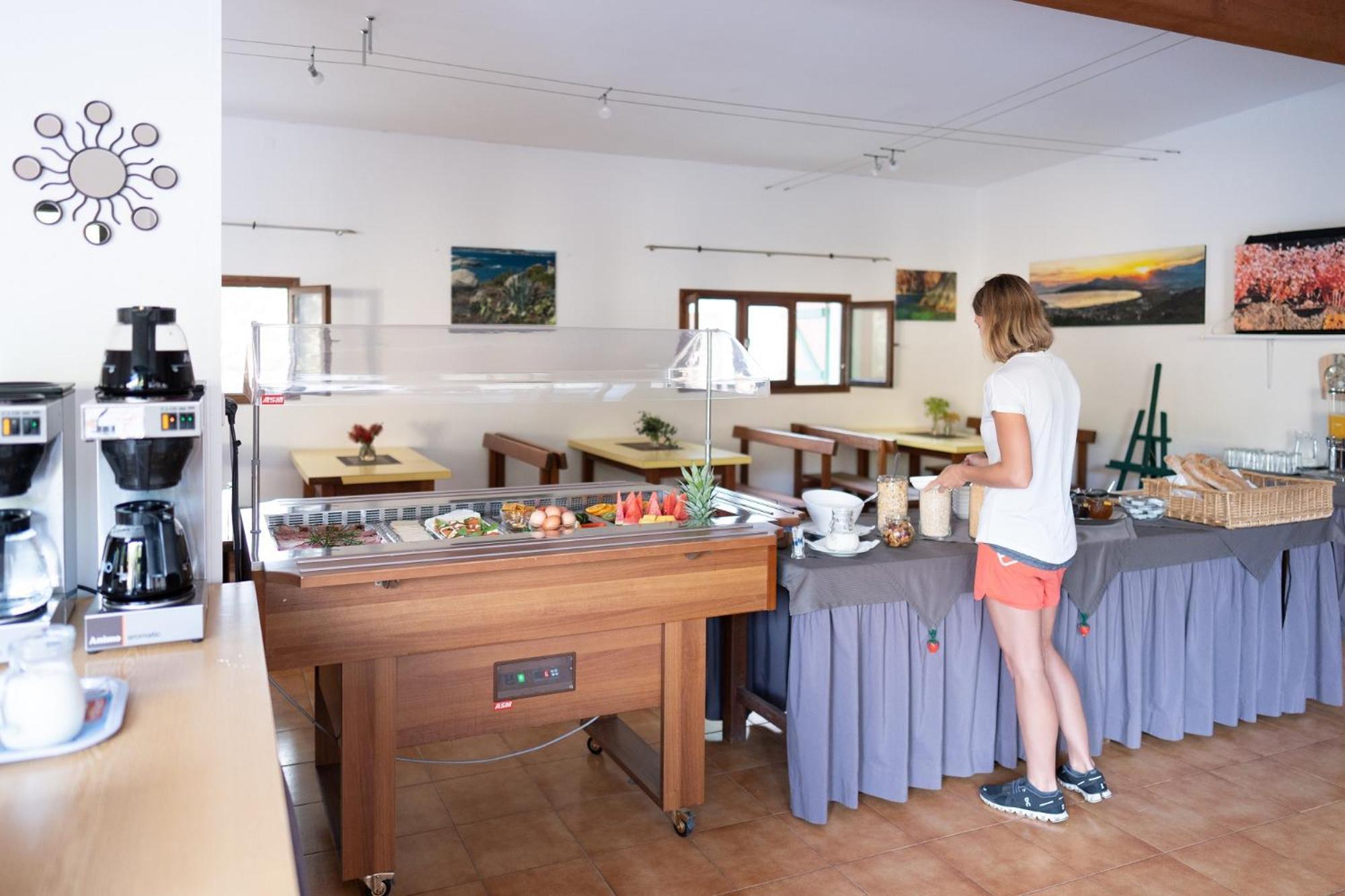 Feriendorf La Mora Calvi  Ngoại thất bức ảnh